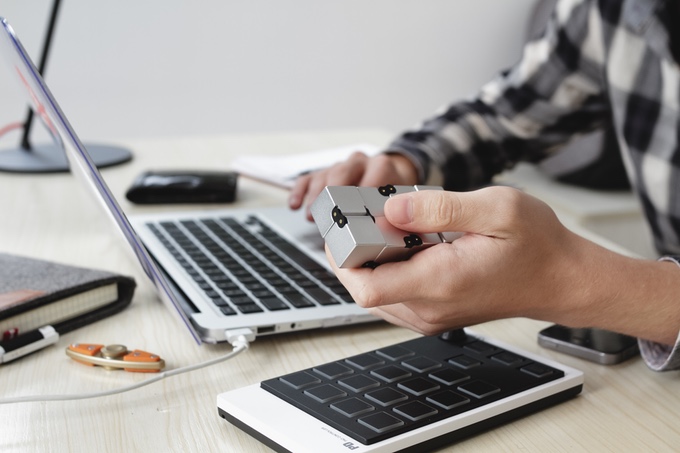 Infinity Cube With Keyboard