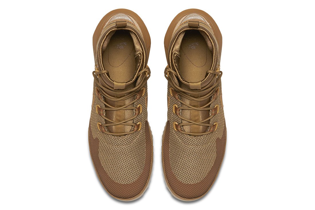 Nike Air Wild Mid Trail Shoe Tan