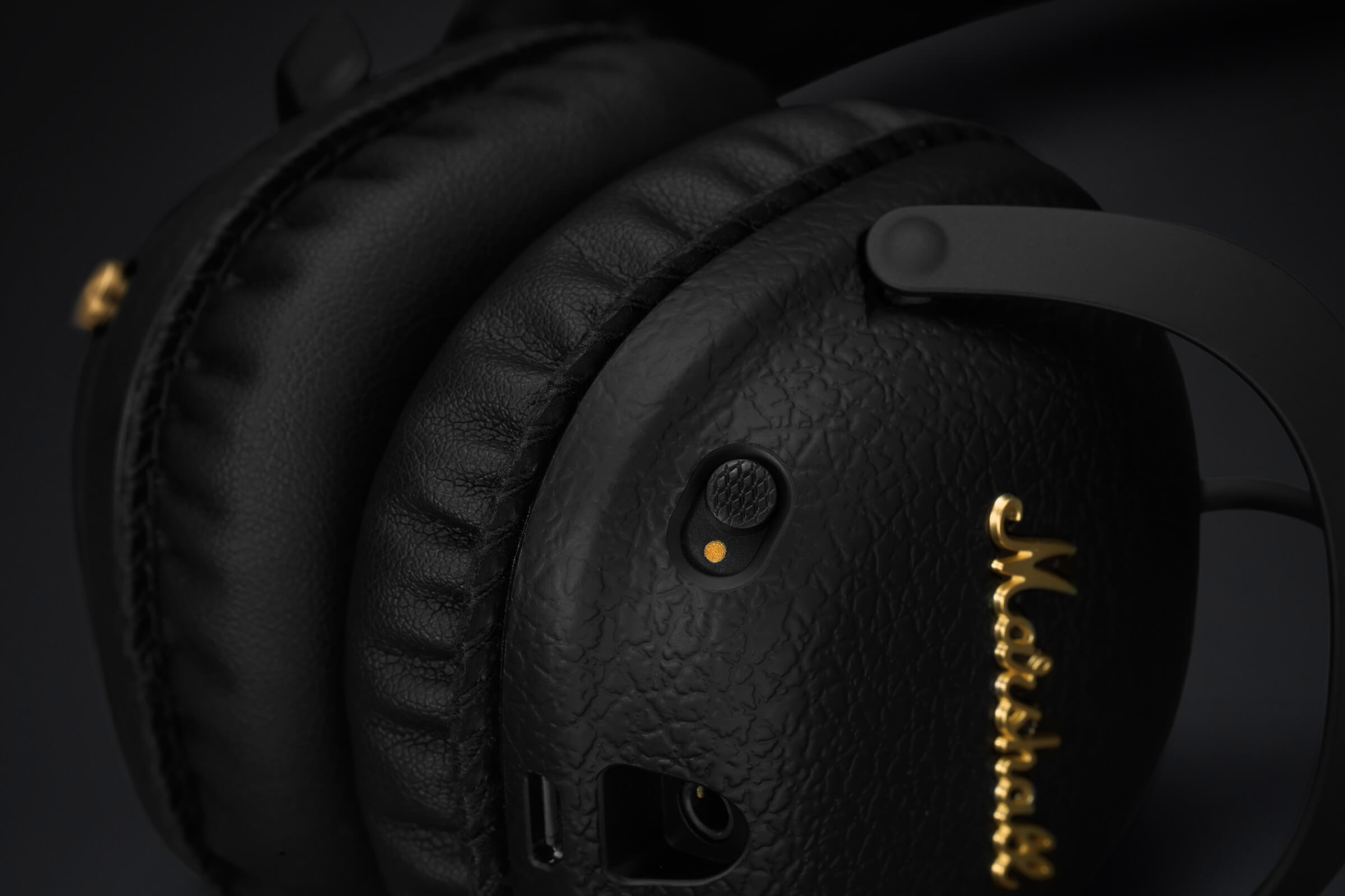 Marshall-MID_ANC_HEADPHONES_4