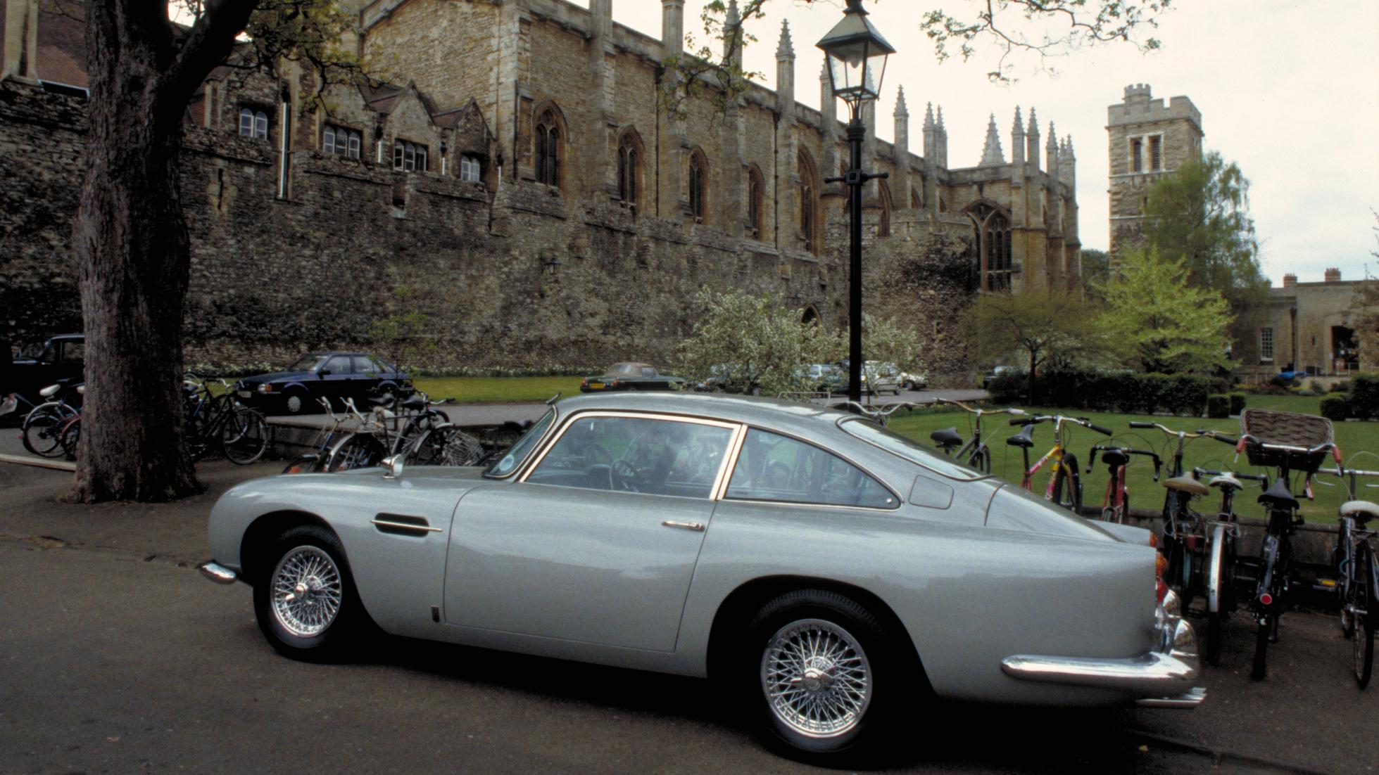 Goldfinger-DB5-Continuation-Model-2018-Tomorrow-Never-Dies