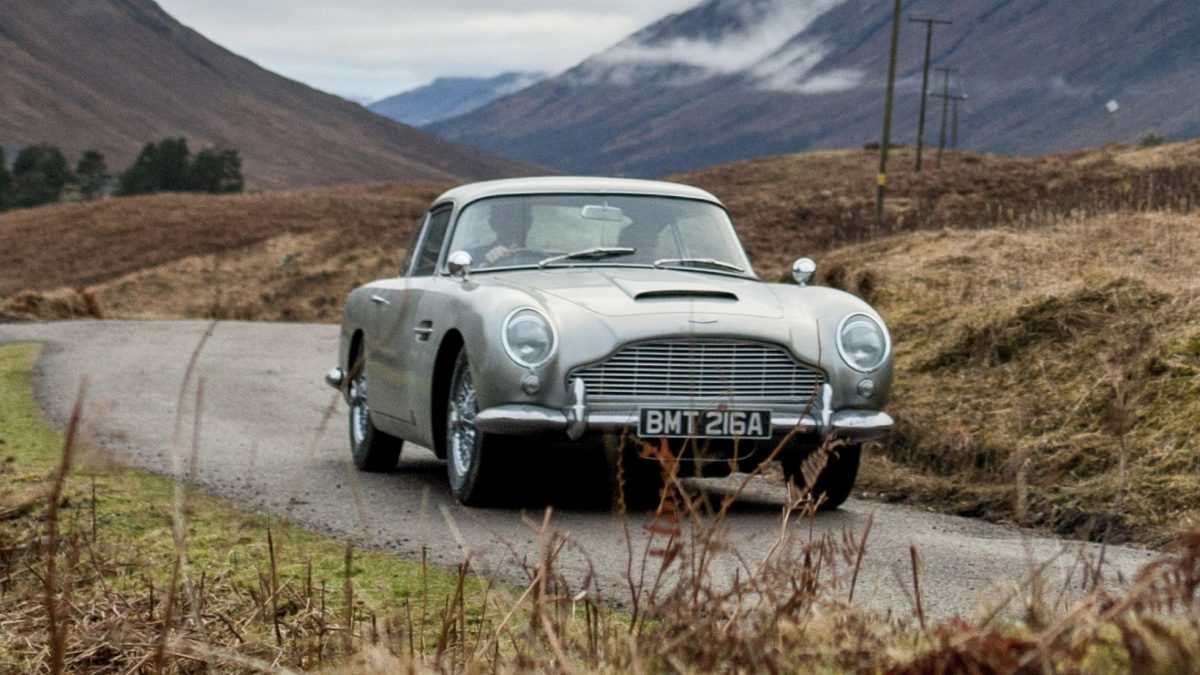 Aston Martin Goldfinger DB5 Continuation